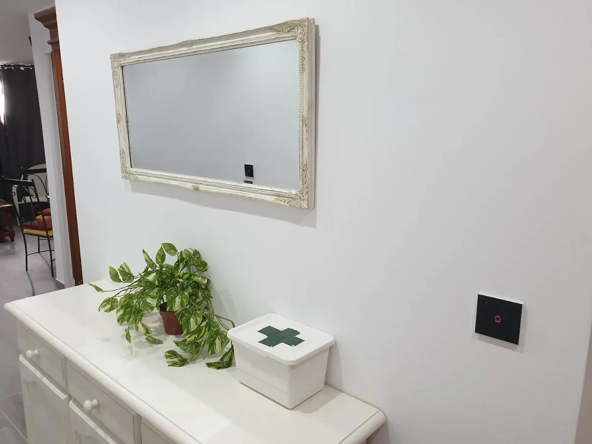 شقة فوينخيرولا  في Apartamento Beach First Line