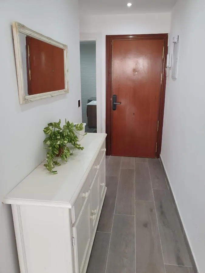 شقة فوينخيرولا  في Apartamento Beach First Line