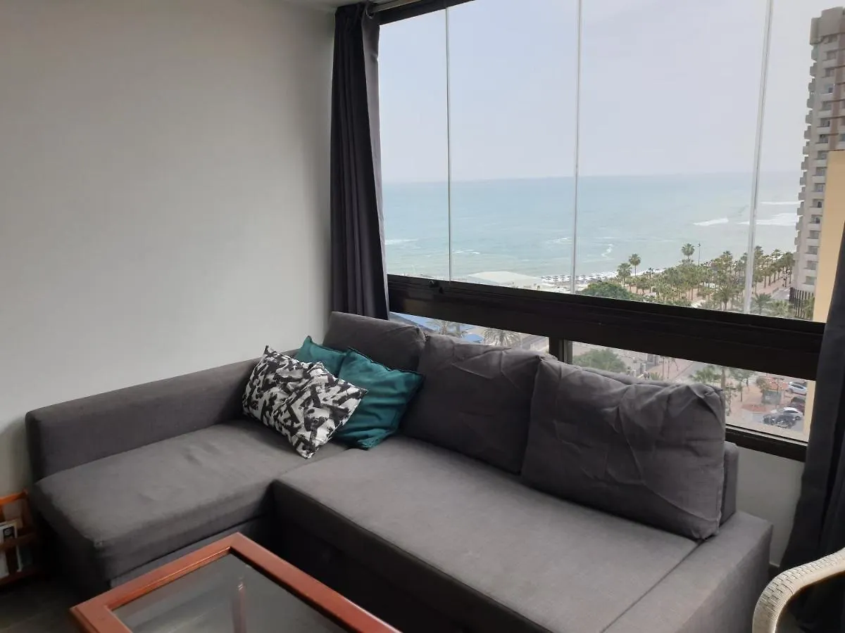 شقة فوينخيرولا  في Apartamento Beach First Line