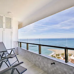 https://fantanstico-apartamento-sobre-el-mar.hotelsinnerja.org